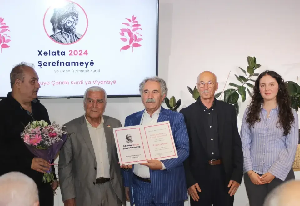 Enst. Kurdi Viyana, Xelata Perwîz Cîhanî 3 kopya