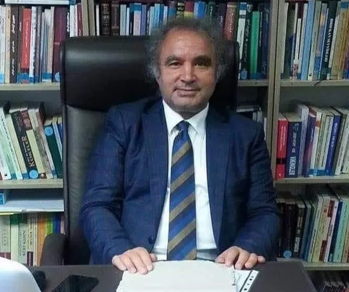 Kadri Y?ld?r?m Hoca