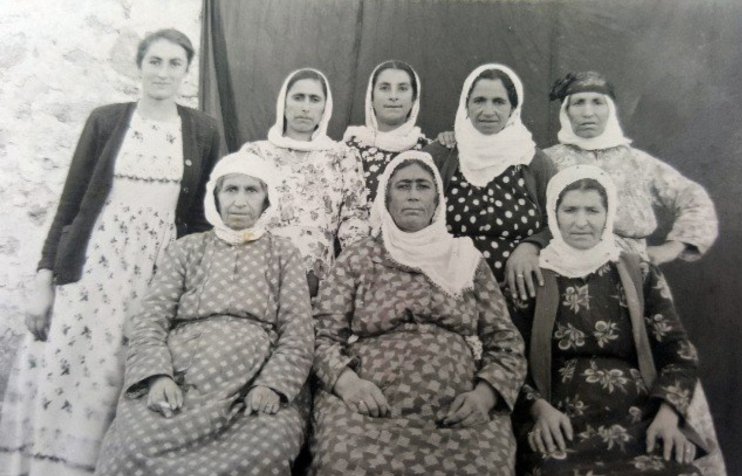 Dayika Ya?ar Kemal û komek Jin