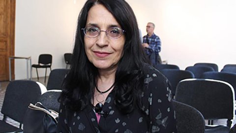 Ayşe Hür, Evrensel