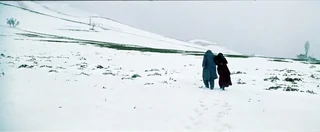 Du kes li ser berfê di Half Moon de